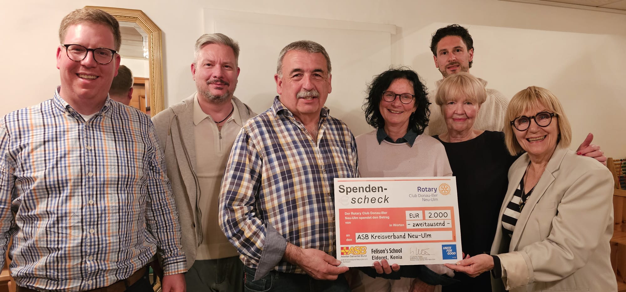 Spende  Rotary -Felisons school.jpg